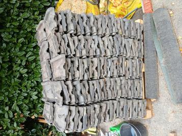 + de 630 tuiles type boulet  beschikbaar voor biedingen