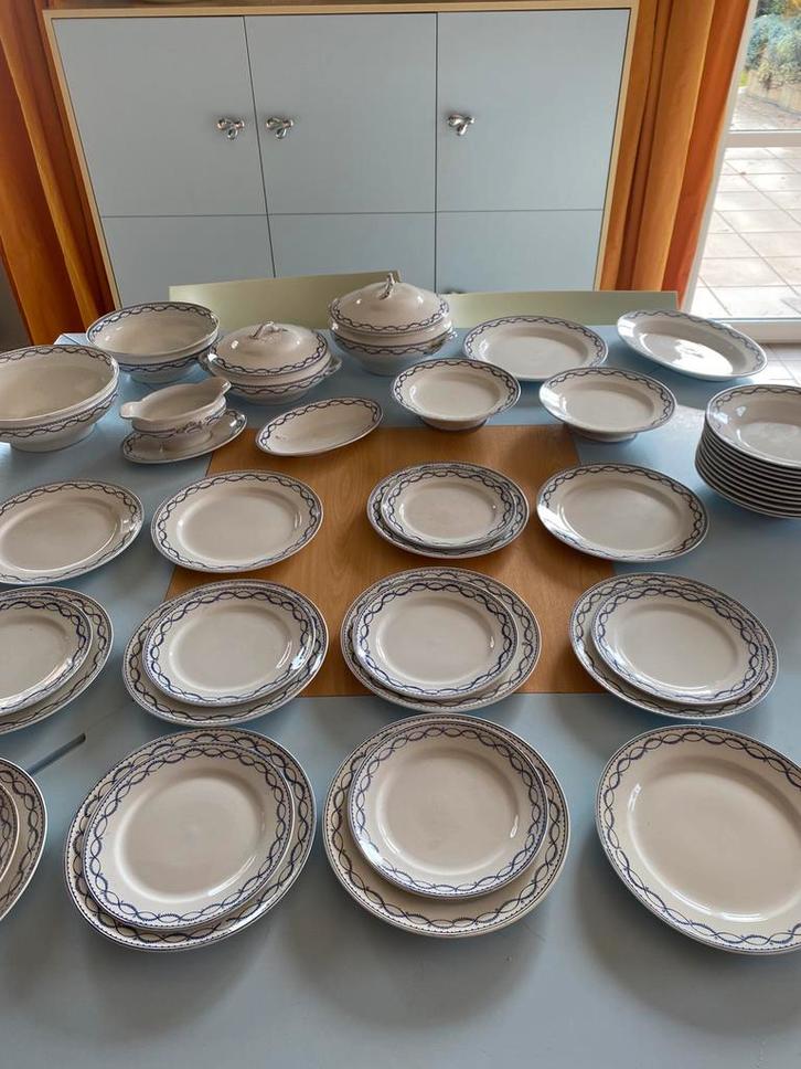 Service Bich G.G. Grandes Guirlandes, Antiquités & Art, Antiquités | Services (vaisselle) complet, Enlèvement