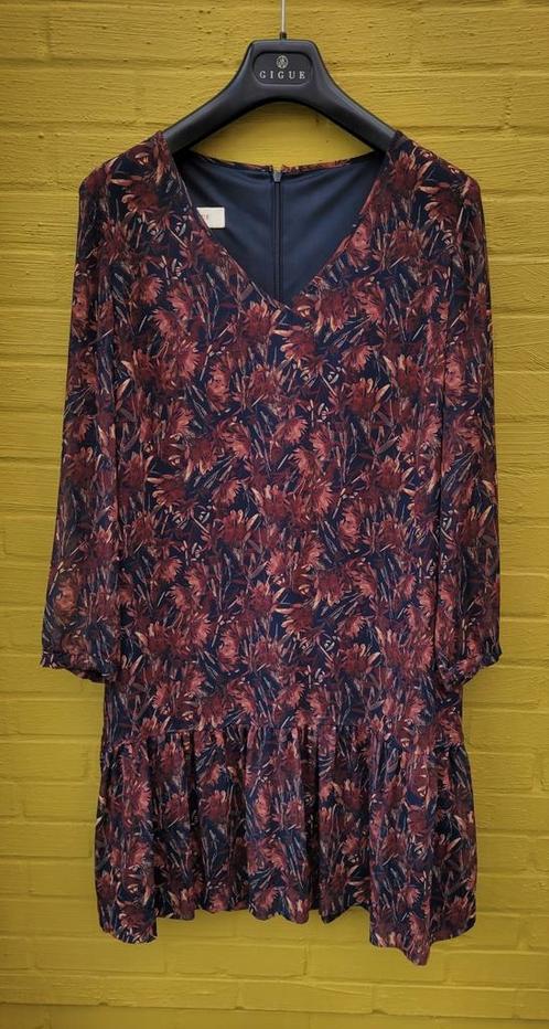 Zeer mooi kleed merk Gigue, 44...als nieuw, Kleding | Dames, Jurken, Zo goed als nieuw, Maat 42/44 (L), Beige, Ophalen of Verzenden