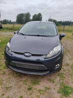 Ford Fiesta 1.2 benzine, Euro 5, 4 cilinders, Blauw, 124 g/km