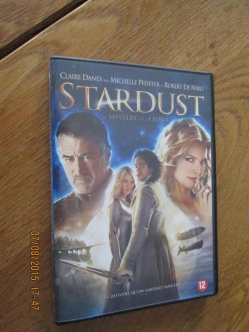 DVD: Stardust. Le mystère de l'étoile. La bande à Bonnot..., CD & DVD, DVD | Thrillers & Policiers, Comme neuf, Enlèvement ou Envoi