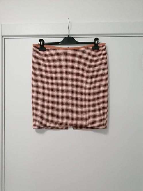 Zalmkleurig rokje van Marccain, mt 4, Kleding | Dames, Rokken, Zo goed als nieuw, Maat 38/40 (M), Boven de knie, Ophalen of Verzenden