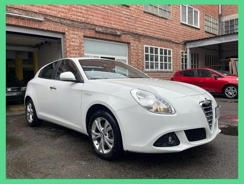 Alfa Romeo Giulietta 1.4Turbo Multiair distinctive *170pk*, Auto's, Alfa Romeo, Bedrijf, Te koop, Giulietta, ABS, Airbags, Airconditioning
