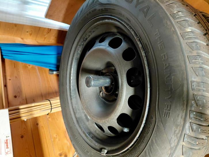 UNIROYAL 195/65R15 91T MS PLUS 77 THE RAIN TYRE op velg, Auto-onderdelen, Banden en Velgen, Band(en), Winterbanden, 15 inch, 195 mm