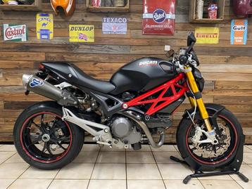 Ducati Monster 1100S in Prachtstaat! *Keuring & Garantie* disponible aux enchères