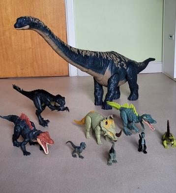 Lot Jurassic World Dominion Roar dino's beschikbaar voor biedingen