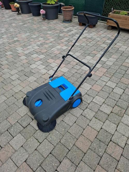 VEEGMACHINE / TERASVEGER 70 CM GARDEN FEELINGS 7015, Doe-het-zelf en Bouw, Reinigingsmachines, Zo goed als nieuw, Overige typen