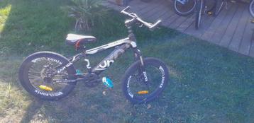 Kinder fiets 7/12jaar Zonix beschikbaar voor biedingen