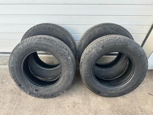 4 Pneus été Continental 235/65R16c seulement 150km!!, Auto-onderdelen, Banden en Velgen, Band(en), Zomerbanden, 16 inch, 235 mm