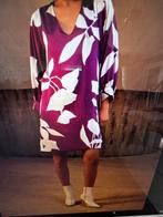 Atmos Fashion Nieuw paars/ecrukleurig kleed in Perf Nieuwe, Neuf, Enlèvement ou Envoi, Au-dessus du genou, Atmos fahion