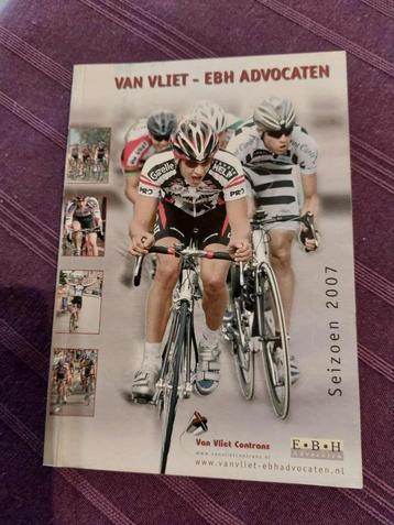 Presentatiegids : van Vliet-EBH Advocaten 2007 beschikbaar voor biedingen