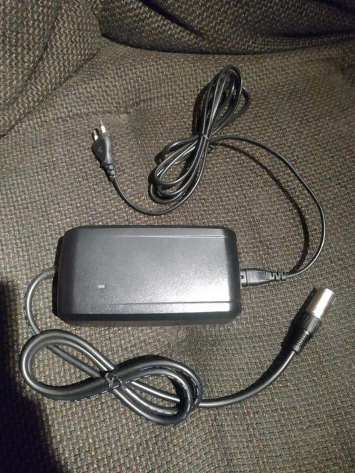 Fast Charger Giant 4A !!! NIEUW !!!, Fietsen en Brommers, Elektrische fietsen, Nieuw, Giant, Ophalen of Verzenden