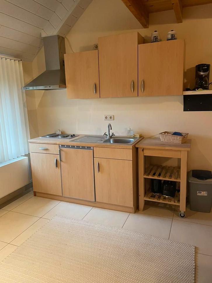 Klein compleet keukentje, Huis en Inrichting, Keuken | Complete keukens, Zo goed als nieuw, Ophalen