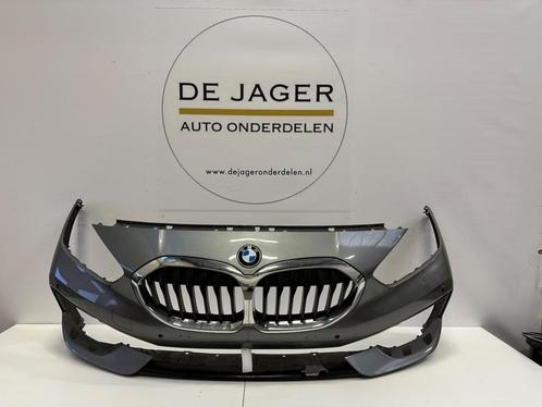 BMW 1 SERIE F40 VOORBUMPER BUMPER GRILLE ORIGINEEL, Auto-onderdelen, Carrosserie, Bumper, BMW, Gebruikt