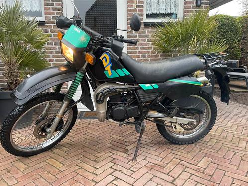 Yamaha dt lc2 met Duitse pap in originele staat, Fietsen en Brommers, Brommers | Overige merken, Ophalen of Verzenden