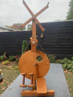 LOUET S 10 SPINNWEIEL MET WOLMOLEN, Hobby en Vrije tijd, Spinnewielen en Spinnen, Ophalen of Verzenden, Zo goed als nieuw, Spinnewiel