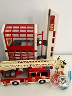 Playmobil brandweerkazerne en wagen, Kinderen en Baby's, Speelgoed | Playmobil, Ophalen of Verzenden, Gebruikt