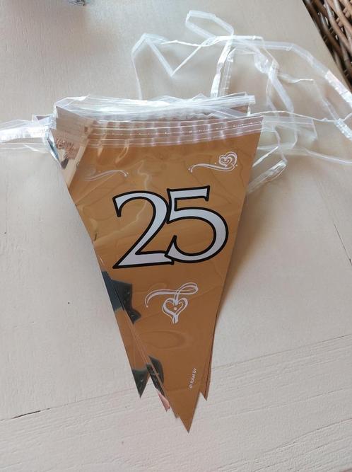 Feestpakket 25 jaar getrouwd, Hobby en Vrije tijd, Feestartikelen, Gebruikt, Feestartikel, Ophalen
