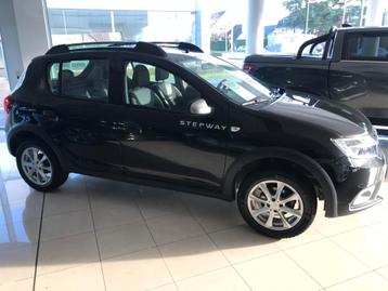 Dacia Sandero Stepway benzine manueel – slechts 14000 km E