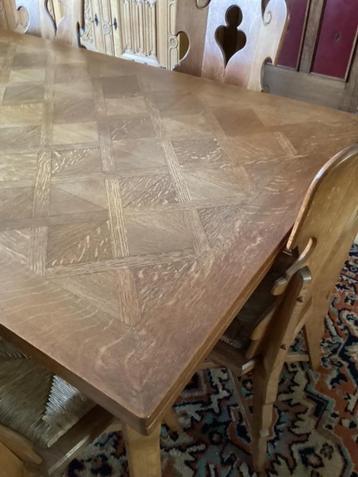 Massieve eiken eettafel met 6 stoelen – uitschuifbaar beschikbaar voor biedingen