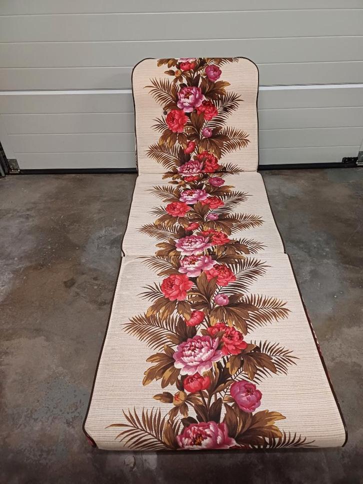 Lit pliant vintage SIEGER 1970, Maison & Meubles, Canapés | Sofas & Chaises Longues, Comme neuf, Une personne, Métal, Tissus, Enlèvement