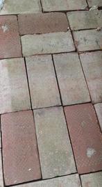Ongeveer 35 m² kleiklinkers, Ophalen