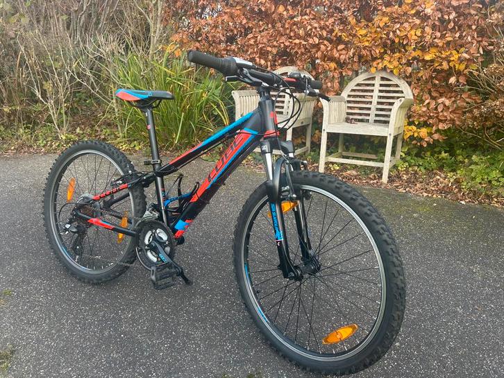 VTT CUBE race series 24p Kids, Fietsen en Brommers, Fietsen | Crossfietsen en BMX, Zo goed als nieuw, Ophalen