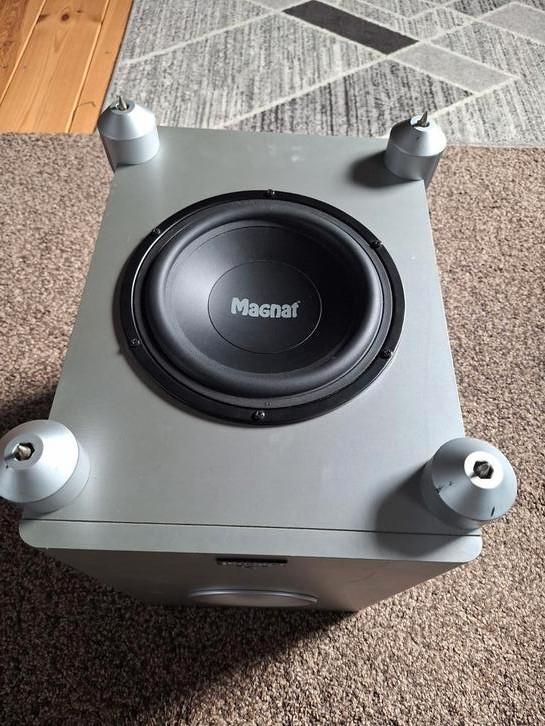 Magnat actieve subwoofer, Audio, Tv en Foto, Luidsprekerboxen, Gebruikt, Subwoofer, Magnat, Ophalen