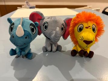Lidl safari mini’s 3 kleine knuffels neushoorn leeuw olifant, Enlèvement ou Envoi, Comme neuf, Éléphant