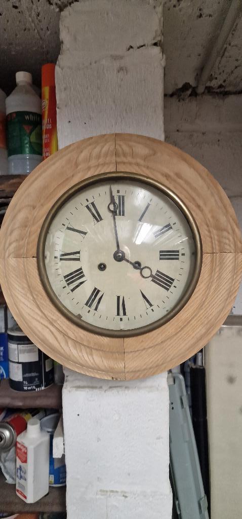 Horloge ancienne "Oeil de boeuf", Antiquités & Art, Antiquités | Horloges, Enlèvement