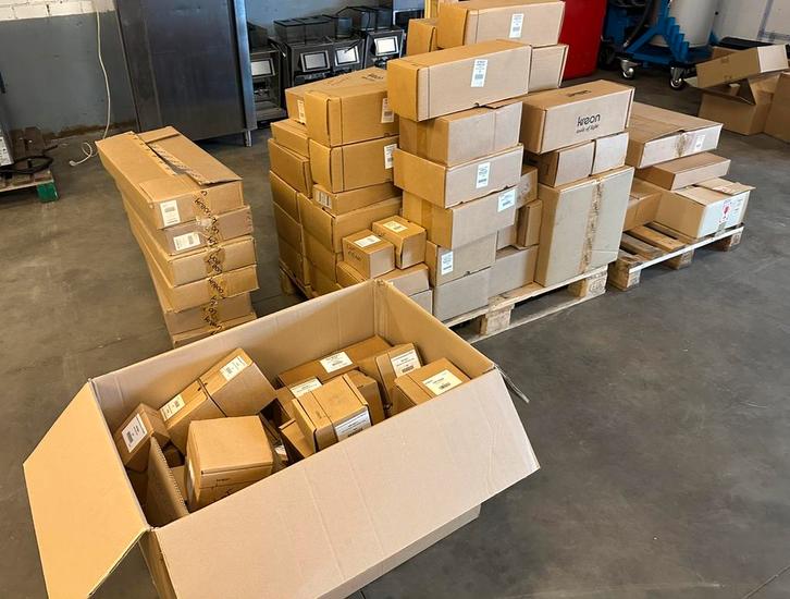 Grote Partij Kreon Designverlichting Nieuw Diverse Modellen, Zakelijke goederen, Stock en Retail | Partijen goederen, Huis en Inrichting