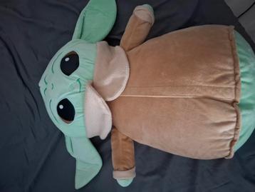 Baby yoda knuffel XXL beschikbaar voor biedingen