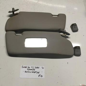 Ford Ka 2001 wagennr 2500077  Zonnekleppen set  beschikbaar voor biedingen