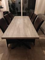 Tafel met kruispoot en 8 lederlook stoelen, Huis en Inrichting, Ophalen, Zo goed als nieuw