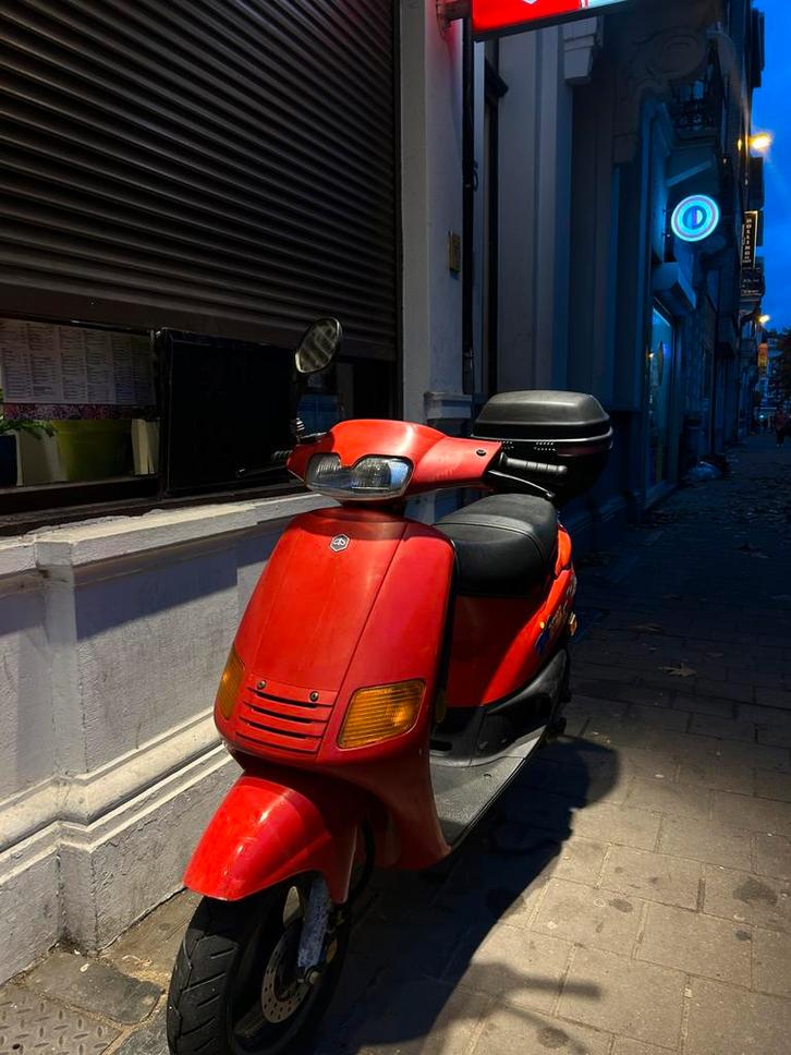 Piaggie zip type 3 50cc, Vélos & Vélomoteurs, Scooters | Piaggio, Comme neuf, Zip, Enlèvement