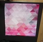 Mooie kleurrijke hoes voor een klein kussen, Ophalen, Zo goed als nieuw, Roze, Vierkant