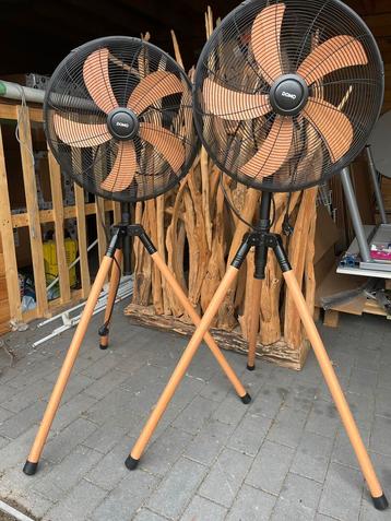 2 design ventilatoren beschikbaar voor biedingen