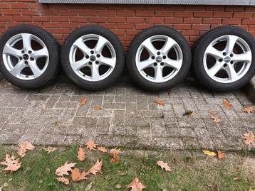 Wintervelgen met banden zeer goede staat 205 x 55 x 16 91H beschikbaar voor biedingen