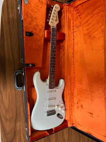 Fender American vintage 65 Stratocaster USA 2017 white 