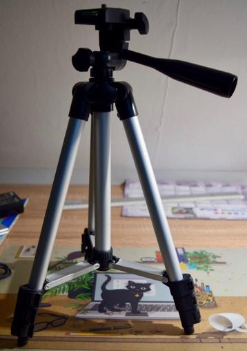 trepied pour appareilphoto beschikbaar voor biedingen
