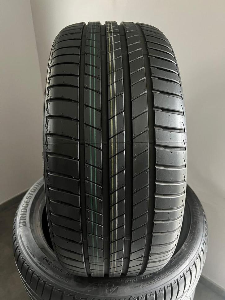 BRIDGESTONE ZOMERBANDEN 245/40/R19 NIEUW NIEUW, Auto-onderdelen, Banden en Velgen, Band(en), Zomerbanden, 19 inch, 245 mm, Personenwagen