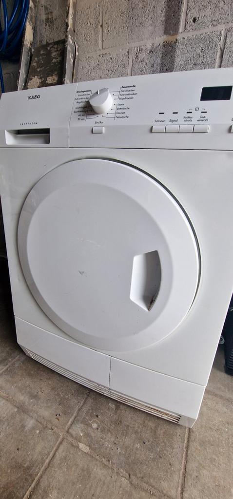 AEG droogkast, Elektronische apparatuur, Droogkasten, Gebruikt, Condens, Voorlader, 8 tot 10 kg, Anti-kreukfase, Energieklasse A of zuiniger