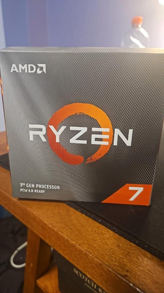 AMD Ryzen 7 3700X, Computers en Software, Processors, Zo goed als nieuw, 8-core, 4 Ghz of meer, Ophalen of Verzenden