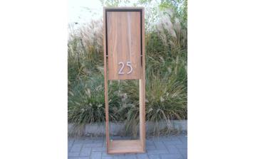 Vrijstaande brievenbus, Katodesign, Archi-teak, Teak hout beschikbaar voor biedingen