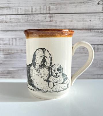 Tasse Biltons au décor de chiens Bobtail beschikbaar voor biedingen