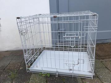 Hondenbench M beschikbaar voor biedingen