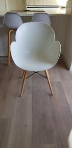 Witte stoel met leuning, Huis en Inrichting, Stoelen, Ophalen, Zo goed als nieuw
