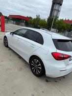 Mercedes A180 / perfecte staat / digitale dashboard, Auto's, Mercedes-Benz, Voorwielaandrijving, Euro 6, Leder en Stof, Wit
