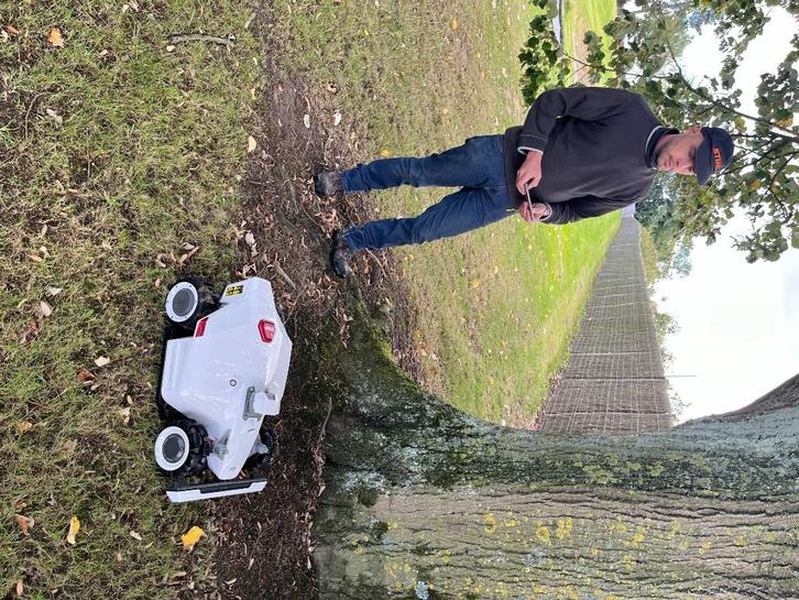 Robots tondeuse Luba2 Promotion en stock, Tuin en Terras, Robotmaaiers, Nieuw, Meer dan 25 cm, Ophalen of Verzenden