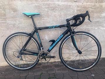 BIANCHI racefiets van volledig carbon beschikbaar voor biedingen